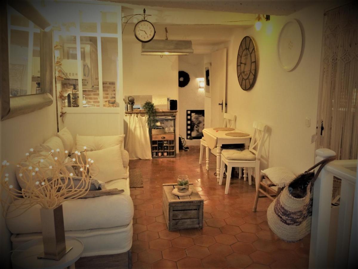 Apartamento Charme Ramatuelle Exterior foto